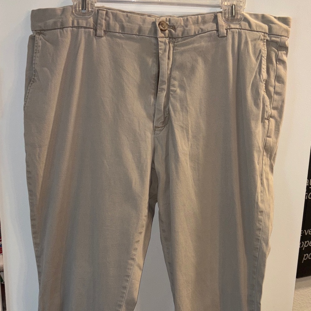 Vineyard Vines Men's Khaki Chinos